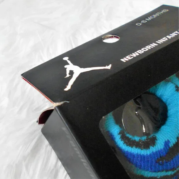 Nike Jordan Infant Booties 2 Pack Baby Newborn 0-6 Mo Blue Stripes - Picture 12 of 14